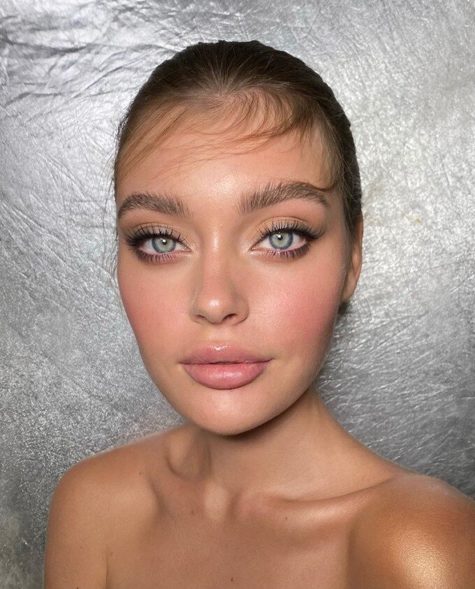 Avantajele Brow Up