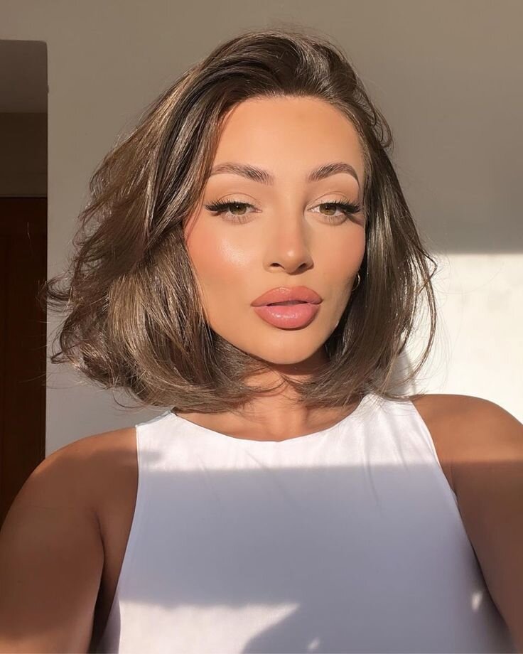 Baroque bob: Stil vintage și romantic