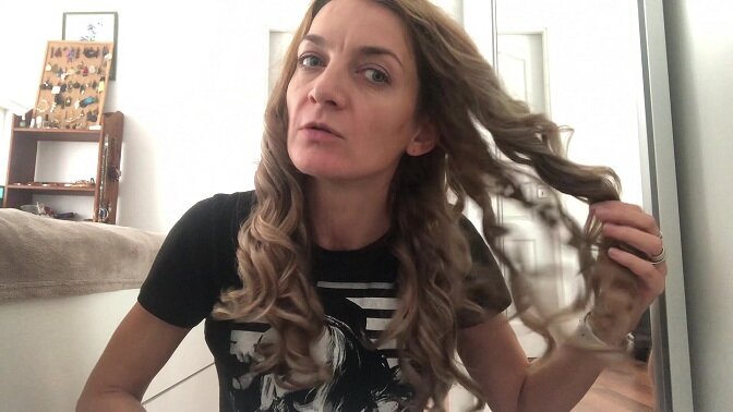 Bucle voluminoase cu uscător de păr