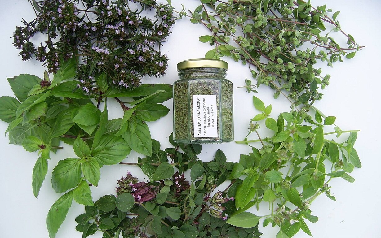 Combinații aromatice inedite