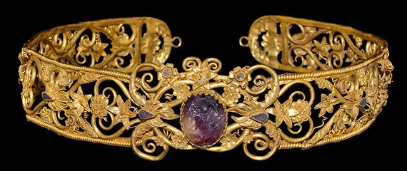 Diademe late