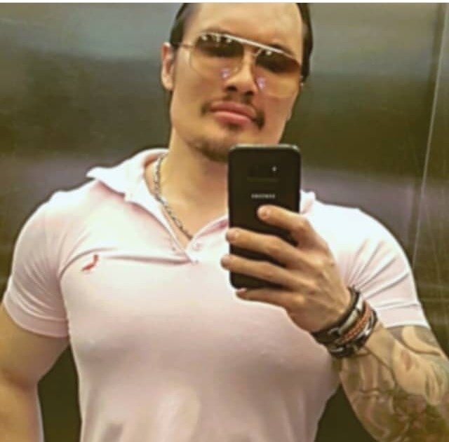 Doctorul Fuentes, chirurg estetician