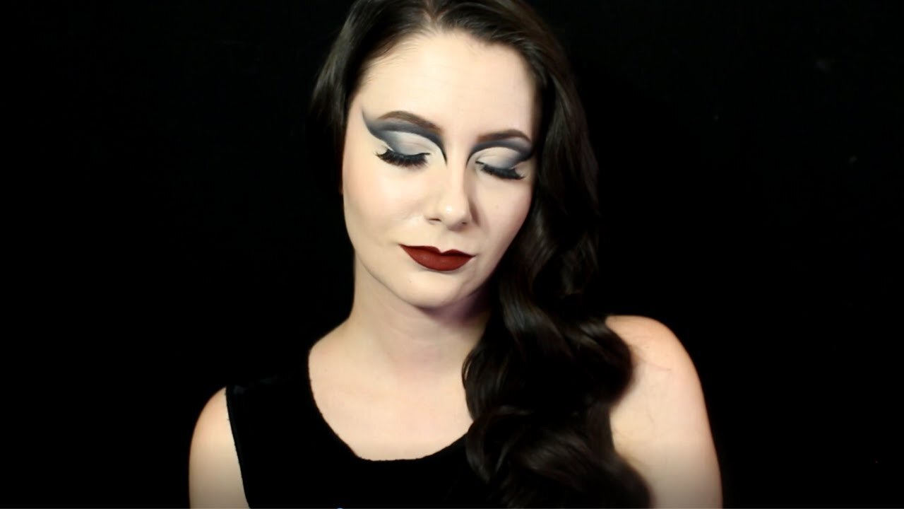 Look subtil, difuzat, cut crease sau smoky eye