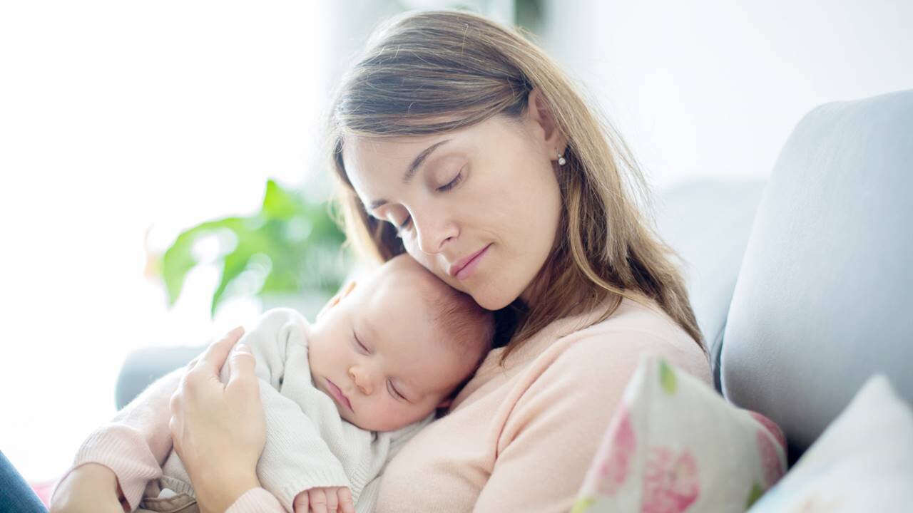 Mama și serul Age Perfect Le Duo