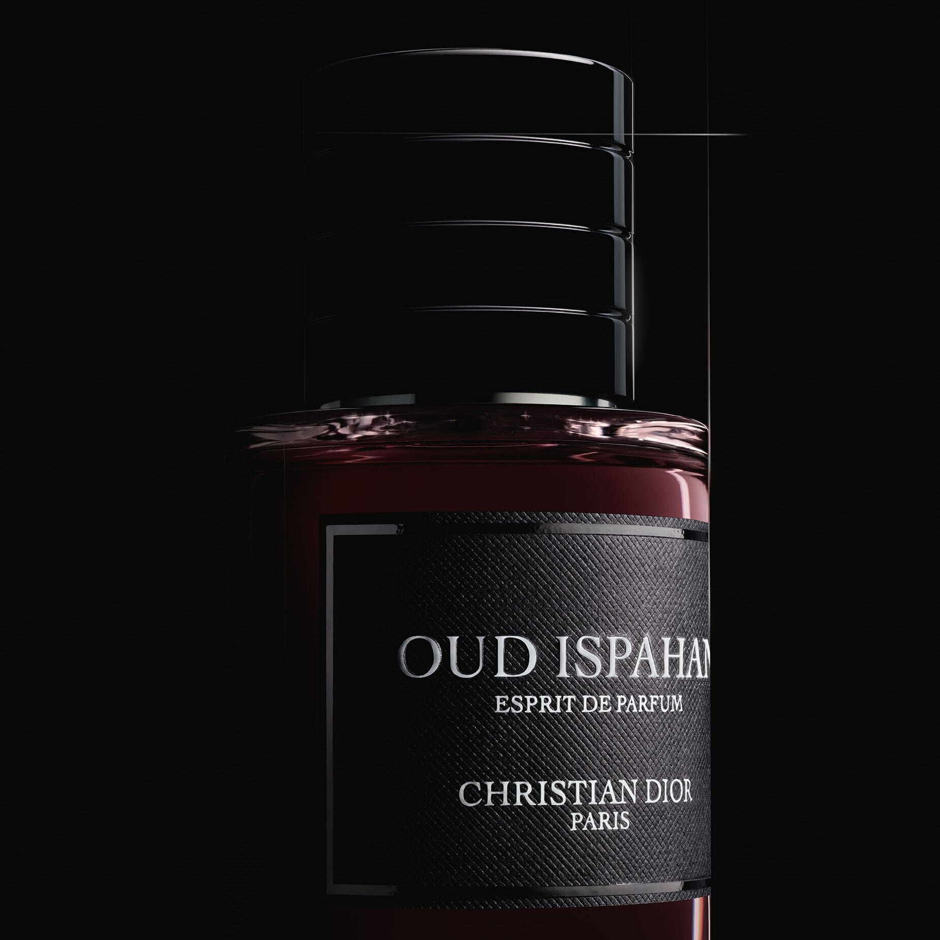 Oud Ispahan de la Dior: o aromă orientală