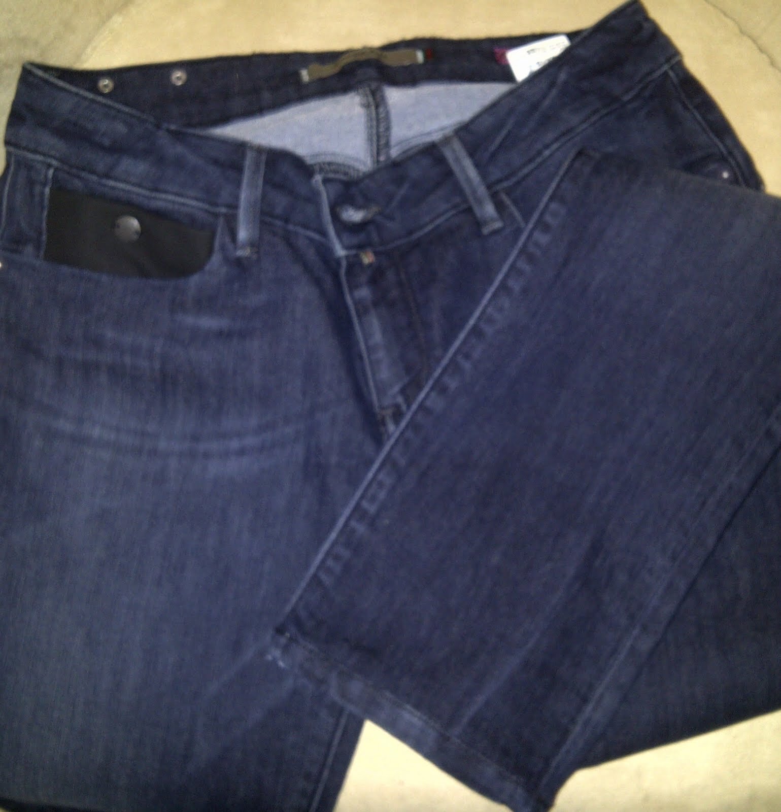 Parfumul Luz de la Salsa Jeans