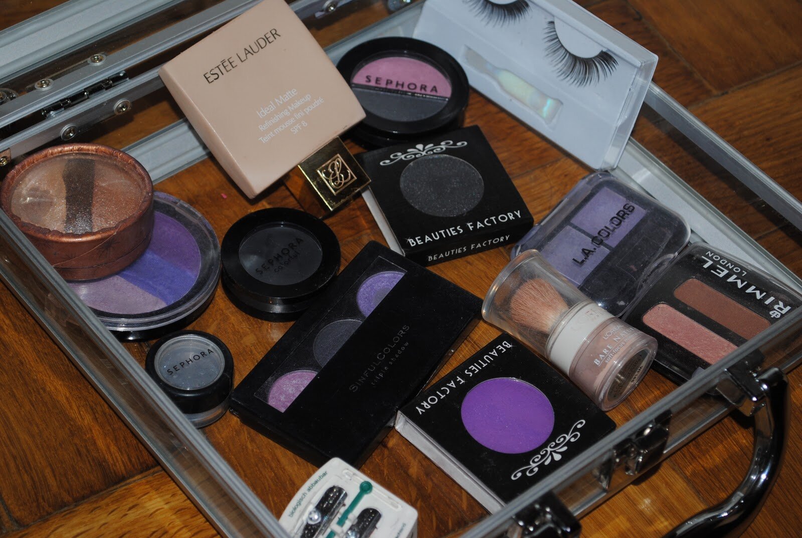 Produse cosmetice ușoare