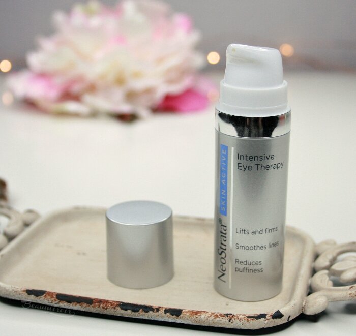 Produse recomandate: Tetrapeptide Antiaging, Eye Refresh, Intensive Eye Lift