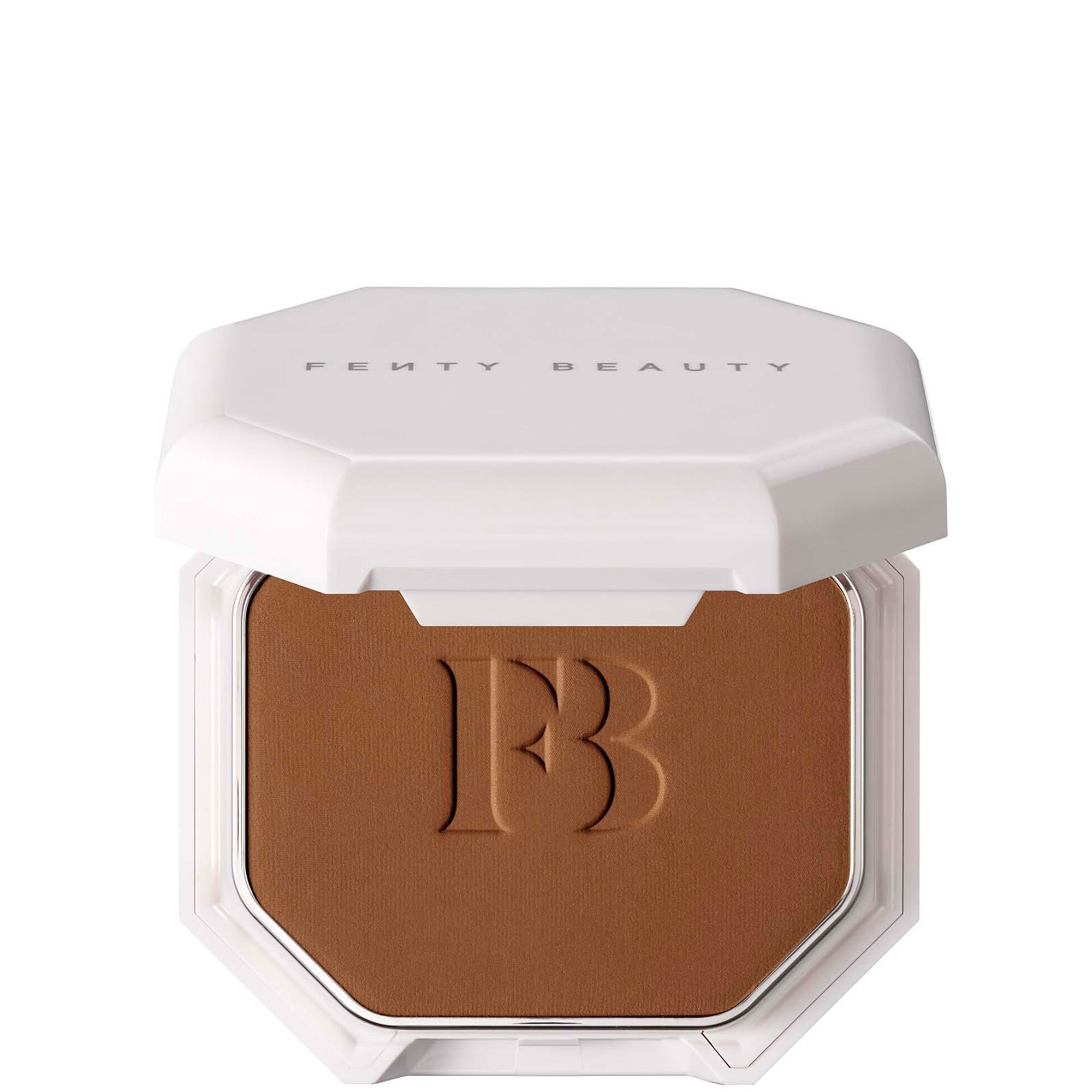 Pro Filt'r Soft Matte Powder de Fenty Beauty.