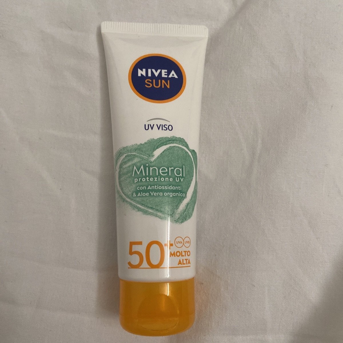 Protecție facială SPF50 (Nivea)