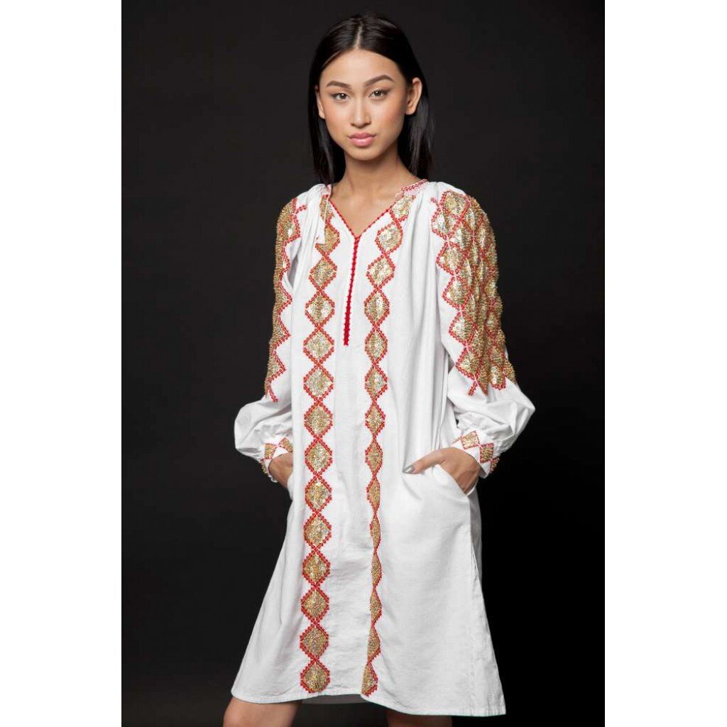 Rochie discretă și tradițională (Navascués)