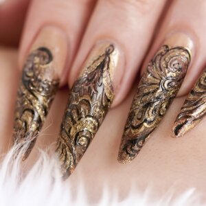 Unghii migdalate, mountain peak, stiletto, ballerina