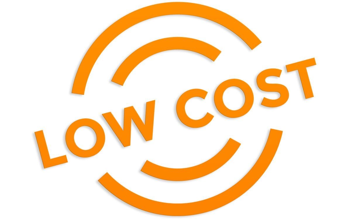 Variază de la premium la low cost.