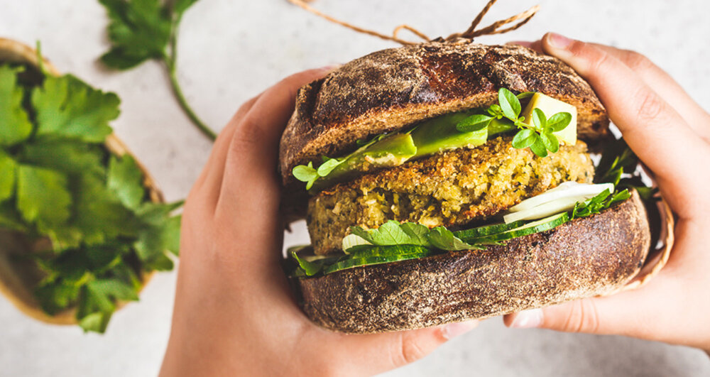 Vegan, fără parabeni, sulfați și ftalați.